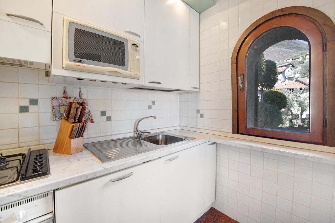 Lake View Apartment Gardone Riviera Extérieur photo