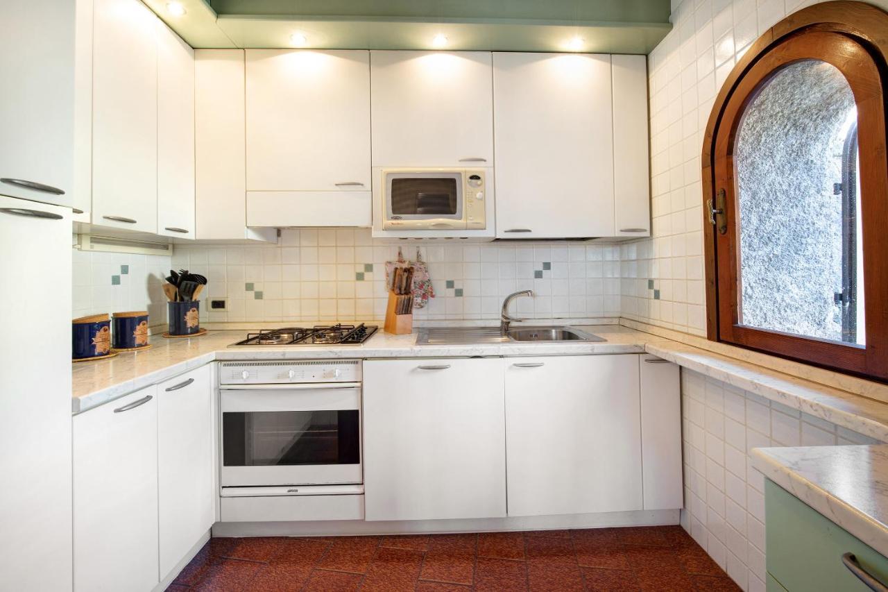 Lake View Apartment Gardone Riviera Extérieur photo